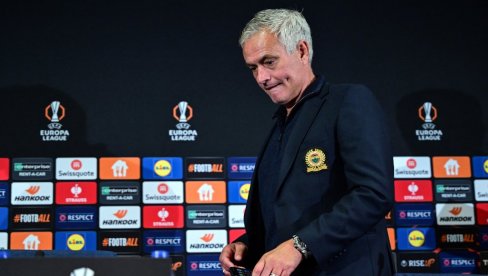POSEBNI NIJE SAM U SVOJOJ BORBI: Imao je poruku za sve, oglasio se i Drogba (FOTO)