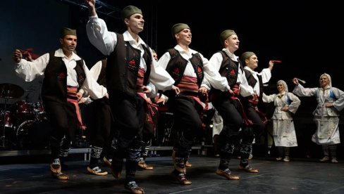 MLAVSKO KOLO: Međunarodni folklorni festival sutra u Petrovcu na Mlavi MLAVSKO KOLO: Međunarodni folklorni festival sutra u Petrovcu na Mlavi