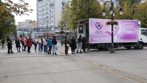 МЕСЕЦ БОРБЕ ПРОТИВ РАКА ДОЈКЕ – Караван „Буди храбра, прегледај се“ стигао у Зајечар МЕСЕЦ БОРБЕ ПРОТИВ РАКА ДОЈКЕ – Караван „Буди храбра, прегледај се“ стигао у Зајечар