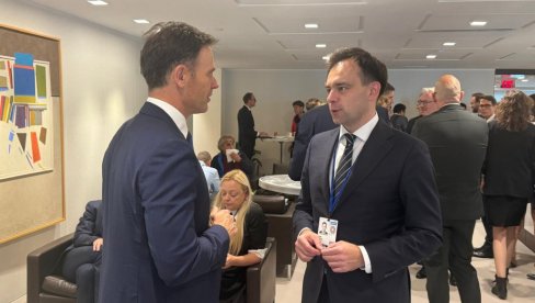 СИНИША МАЛИ У ВАШИНГТОНУ: Задовољни смо добили смо признања за рад СИНИША МАЛИ У ВАШИНГТОНУ: Задовољни смо добили смо признања за рад