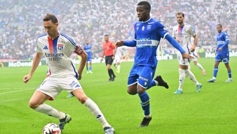 LION PORAŽEN OD KLUBA IZ PETE LIGE: Nemanja Matić postigao gol, pa doživeo težak poraz u Kupu Francuske (VIDEO)