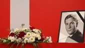 MARAKANA ZAVIJENA U CRNO: Legendarni Toma Milićević se preselio u večnost MARAKANA ZAVIJENA U CRNO: Legendarni Toma Milićević se preselio u večnost