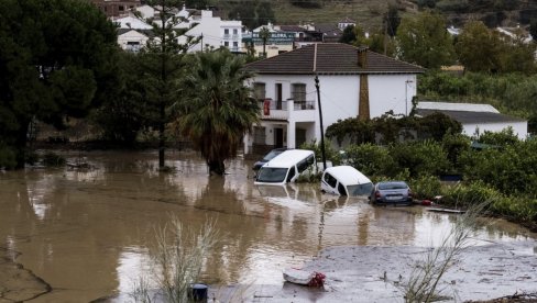 CRVENI METEOALARM U DELOVIMA ŠPANIJE: Ponovo prete obilne kiše CRVENI METEOALARM U DELOVIMA ŠPANIJE: Ponovo prete obilne kiše