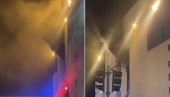 ГОРИ БРОДОГРАДИЛИШТЕ НУКЛЕАРНИХ ПОДМОРНИЦА У ВЕЛИКОЈ БРИТАНИЈИ: Проглашено ванредно стање (ВИДЕО) ГОРИ БРОДОГРАДИЛИШТЕ НУКЛЕАРНИХ ПОДМОРНИЦА У ВЕЛИКОЈ БРИТАНИЈИ: Проглашено ванредно стање (ВИДЕО)