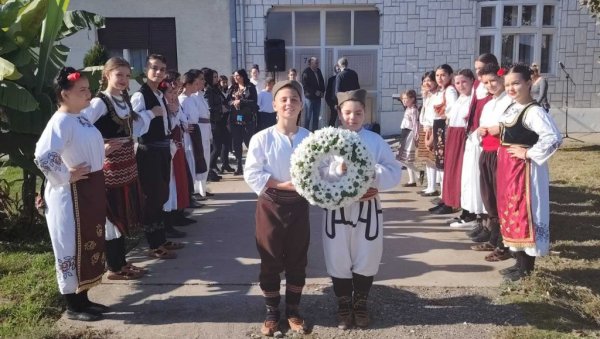 ДАНИ МИЛОША ЦРЊАНСКОГ: У селу Иланџа обележена 131 година рођења славног књижевника ДАНИ МИЛОША ЦРЊАНСКОГ: У селу Иланџа обележена 131 година рођења славног књижевника