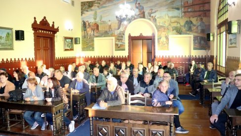 SUBVENCIJE DOBILO 76 DOMAĆINSTAVA: U Apatinu se nastavlja program smanjenja zagađenja vazduha SUBVENCIJE DOBILO 76 DOMAĆINSTAVA: U Apatinu se nastavlja program smanjenja zagađenja vazduha