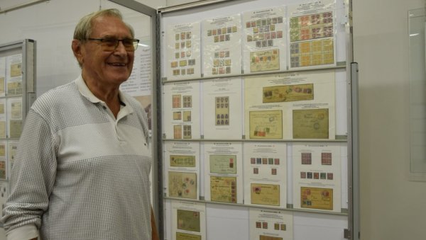 ПОШТАНСКА ИСТОРИЈА ИЗЛОЖЕНА У ЗАВИЧАЈНОМ МУЗЕЈУ У ЈАГОДИНИ Времеплов од Османлија до 20. века ПОШТАНСКА ИСТОРИЈА ИЗЛОЖЕНА У ЗАВИЧАЈНОМ МУЗЕЈУ У ЈАГОДИНИ Времеплов од Османлија до 20. века