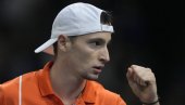 ИГРА СА ВЕЛИКИМ САМОПОУЗДАЊЕМ: Француз иде ка полуфиналу