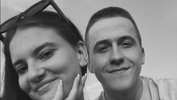 ТУГА: У трагедији у Новом Саду страдао фудбалер и његова девојка, огласио се клуб (ФОТО) ТУГА: У трагедији у Новом Саду страдао фудбалер и његова девојка, огласио се клуб (ФОТО)