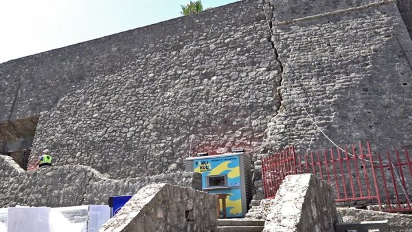 ПРОЈЕКТИ ОБНАВЉАЊА ГРАЂЕВИНСКЕ БАШТИНЕ: Канли кула чека заштиту, задужбина у Србини обнову ПРОЈЕКТИ ОБНАВЉАЊА ГРАЂЕВИНСКЕ БАШТИНЕ: Канли кула чека заштиту, задужбина у Србини обнову