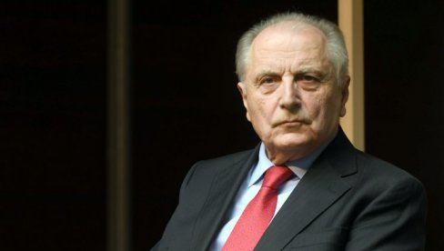 POREZ NA ČITANJE ISTO KAO I POREZ  NA DISANJE: Intervju - Miro Vuksanović,  književnik i akademik