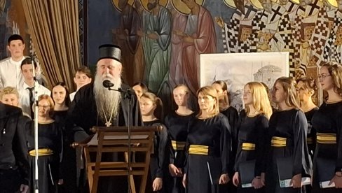 NEUHVATLJIVI PLAMEN PESNIČKOG JUNAŠTVA: U Podgoričkom hramu pesniku Gojku Đogu uručena prestižna nagrada Izviiskra NJegoševa NEUHVATLJIVI PLAMEN PESNIČKOG JUNAŠTVA: U Podgoričkom hramu pesniku Gojku Đogu uručena prestižna nagrada Izviiskra NJegoševa
