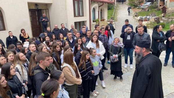 БОЖИЈУ РЕЧ НЕ МОЖЕТЕ ЗАУСТАВИТИ: Напад на Фејсбук и инстаграм страницу манастира Драганац на КиМ БОЖИЈУ РЕЧ НЕ МОЖЕТЕ ЗАУСТАВИТИ: Напад на Фејсбук и инстаграм страницу манастира Драганац на КиМ