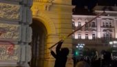 РЕАКЦИЈЕ НА СКРНАВЉЕЊЕ ГРАДСКЕ КУЋЕ У НОВОМ САДУ: Овако би изгледала владавина лешинара из опозиције РЕАКЦИЈЕ НА СКРНАВЉЕЊЕ ГРАДСКЕ КУЋЕ У НОВОМ САДУ: Овако би изгледала владавина лешинара из опозиције