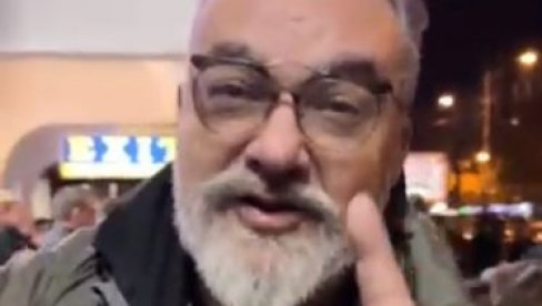 Bivši sudija Ustavnog suda Svetozar Čiplić sa čekićem napao ljude ispred sedišta SNS Bivši sudija Ustavnog suda Svetozar Čiplić sa čekićem napao ljude ispred sedišta SNS