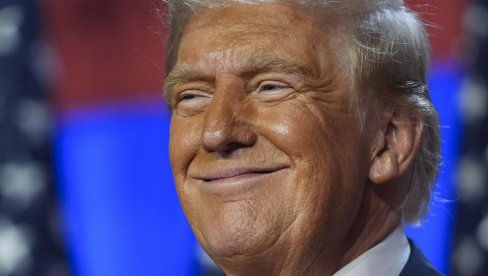 POTEZ TRAMPA KOJI NIKO NIJE OČEKIVAO: Otpustio sve članove komisije koja je planirala da preispita njegove projekte POTEZ TRAMPA KOJI NIKO NIJE OČEKIVAO: Otpustio sve članove komisije koja je planirala da preispita njegove projekte