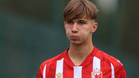 MALI, TI ĆEŠ BITI IGRAČ! Kakav bezobrazluk i gol Zvezdinog klinca Barseloni (VIDEO) MALI, TI ĆEŠ BITI IGRAČ! Kakav bezobrazluk i gol Zvezdinog klinca Barseloni (VIDEO)
