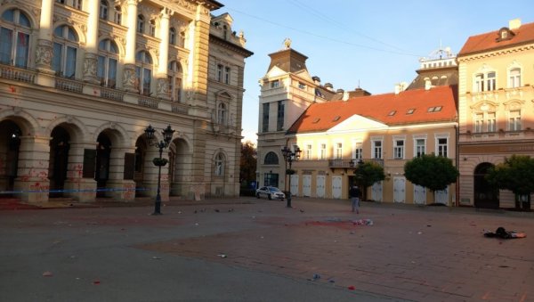 ЦЕПАЊЕМ ЗАСТАВЕ И РУШЕЊЕМ СЕ НЕ ДОЛАЗИ НА ВЛАСТ: Државни званичници послали јасну поруку после срамотних сцена насиља у Новом Саду ЦЕПАЊЕМ ЗАСТАВЕ И РУШЕЊЕМ СЕ НЕ ДОЛАЗИ НА ВЛАСТ: Државни званичници послали јасну поруку после срамотних сцена насиља у Новом Саду