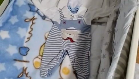 BELI KREVETAC ZA ROBERTA OSTAO - PRAZAN: Slučaj maloletnice kojoj u porodilištu nisu dali bebu uznemirio javnost (FOTO) BELI KREVETAC ZA ROBERTA OSTAO - PRAZAN: Slučaj maloletnice kojoj u porodilištu nisu dali bebu uznemirio javnost (FOTO)