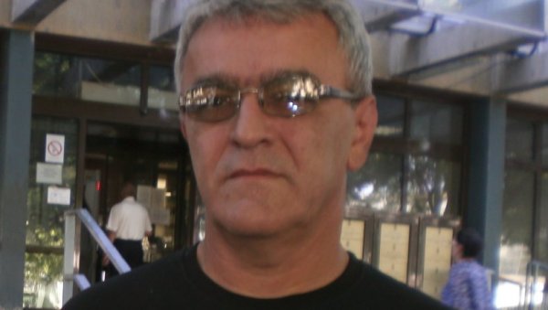 ЗБОГ НАШЕ ДЕЦЕ НИСУ ПРОТЕСТОВАЛИ: Раде Аничић, отац девојке настрадале у Контрасту за Новости ЗБОГ НАШЕ ДЕЦЕ НИСУ ПРОТЕСТОВАЛИ: Раде Аничић, отац девојке настрадале у Контрасту за Новости