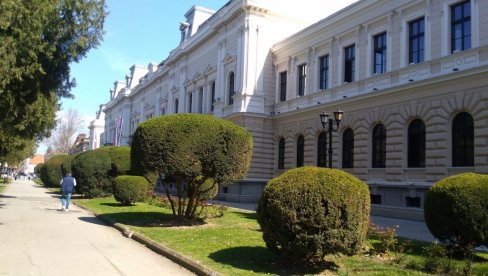 POMOĆ STUDENTIMA: Raspisan konkurs za 100 stipendija POMOĆ STUDENTIMA: Raspisan konkurs za 100 stipendija