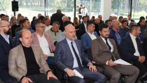 MREŽA ZA SPORT: U Beogradu organizovan sastanak Stalne konferencije gradova i opština MREŽA ZA SPORT: U Beogradu organizovan sastanak Stalne konferencije gradova i opština