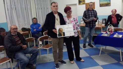 OMAŽ PESNIKU I SLIKARU: Književno veče posvećeno Nikoli Vasiću Topolovačkom OMAŽ PESNIKU I SLIKARU: Književno veče posvećeno Nikoli Vasiću Topolovačkom