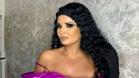 POSLE TOLIKO GODINA I TO NA ROĐENDAN: Maja Marijana priredila nešto što se nije očekivalo (FOTO/VIDEO) POSLE TOLIKO GODINA I TO NA ROĐENDAN: Maja Marijana priredila nešto što se nije očekivalo (FOTO/VIDEO)