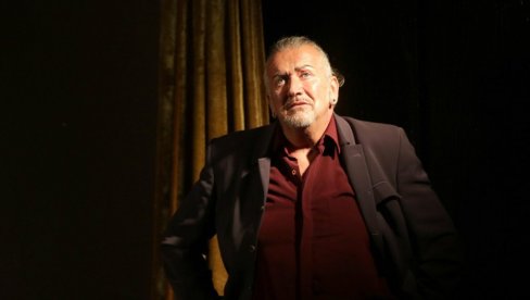 Maco ološu, prišao si mi sa ćerkom, okrenula sam se - da te NE PLJUNEM! Maco ološu, prišao si mi sa ćerkom, okrenula sam se - da te NE PLJUNEM!