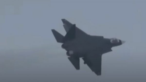 ИНДИЈА У ГАДНОМ ПРОБЛЕМУ КИНЕСКИ Ј-35А СТИЖУ У ПАКИСТАН: До 2030. Њу Делхи без иједног наспрам 400 непријатељских стелт авиона (ВИДЕО) ИНДИЈА У ГАДНОМ ПРОБЛЕМУ КИНЕСКИ Ј-35А СТИЖУ У ПАКИСТАН: До 2030. Њу Делхи без иједног наспрам 400 непријатељских стелт авиона (ВИДЕО)