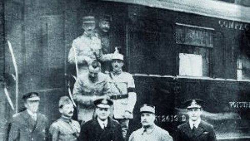 SPECIJALAN VAGON REZERVISAN ZA KAPITULACIJU: Zvona širom Evrope 11. novembra 1918. oglasila kraj Velikog rata SPECIJALAN VAGON REZERVISAN ZA KAPITULACIJU: Zvona širom Evrope 11. novembra 1918. oglasila kraj Velikog rata