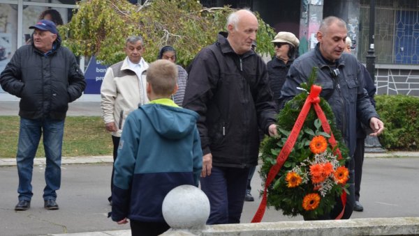 ДАН НАЈВЕЋЕГ УСПЕХА СРПСКЕ ДРЖАВЕ: у Јагодини обележен Дан примирја (ФОТО) ДАН НАЈВЕЋЕГ УСПЕХА СРПСКЕ ДРЖАВЕ: у Јагодини обележен Дан примирја (ФОТО)