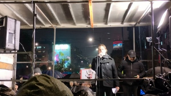 ЖЕЛЕ ПРОПАСТ СРБИЈЕ: Цицварић тражи да се ДОС се врати на власт ЖЕЛЕ ПРОПАСТ СРБИЈЕ: Цицварић тражи да се ДОС се врати на власт