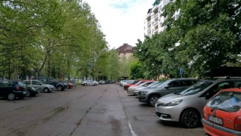 ČOVEK POTEGAO PIŠTOLJ ZBOG PARKINGA? Drama u Banjaluci ČOVEK POTEGAO PIŠTOLJ ZBOG PARKINGA? Drama u Banjaluci
