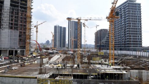 CENA KVADRATA U BEOGRADU KAO TRI U PROKUPLJU: Tržište nepokretnosti u Srbiji u prvom polugodištu 2024. vredelo 3,4 milijarde evra CENA KVADRATA U BEOGRADU KAO TRI U PROKUPLJU: Tržište nepokretnosti u Srbiji u prvom polugodištu 2024. vredelo 3,4 milijarde evra