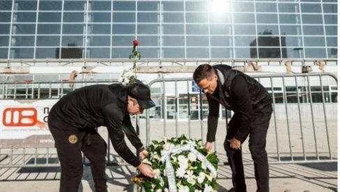 ALEKSANDRU SE LEKARI BORE ZA ŽIVOT! Ostavio venac za nastradale u Novom Sadu, pa doživeo tešku saobraćajnu nesreću ALEKSANDRU SE LEKARI BORE ZA ŽIVOT! Ostavio venac za nastradale u Novom Sadu, pa doživeo tešku saobraćajnu nesreću