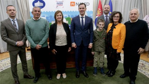 MINISTAR MALI: Podignuta svest građana o borbi protiv sive ekonomije MINISTAR MALI: Podignuta svest građana o borbi protiv sive ekonomije