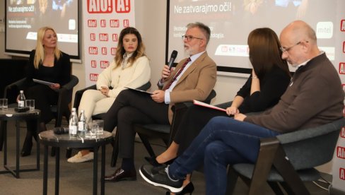 TRIVAN: Stalna edukacija jedini put do potpune zaštite dece na internetu TRIVAN: Stalna edukacija jedini put do potpune zaštite dece na internetu