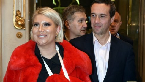 SADA JE SVE JASNO: Prva fotografija Dee Đurđević nakon raskida sa Mladenom (FOTO) SADA JE SVE JASNO: Prva fotografija Dee Đurđević nakon raskida sa Mladenom (FOTO)