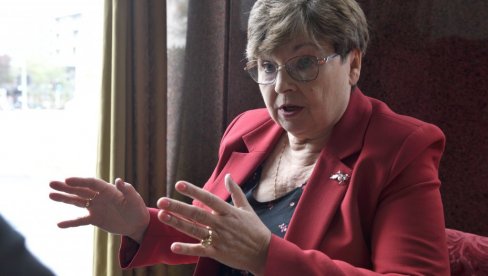 SRBIJA BILA OGNJIŠTE ZA VATRU OBNOVE VELIKE RUSIJE: Belu emigraciju Aleksandar toplo primio zbog čega je bio omražen među boljševicima SRBIJA BILA OGNJIŠTE ZA VATRU OBNOVE VELIKE RUSIJE: Belu emigraciju Aleksandar toplo primio zbog čega je bio omražen među boljševicima