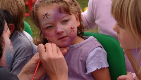 STRAVIČNO ISKUSTVO DUNJE (4) ZBOG JEDNOG TRENDA: Aleksandra odvela ćerkicu na rođendan, pa usledila agonija STRAVIČNO ISKUSTVO DUNJE (4) ZBOG JEDNOG TRENDA: Aleksandra odvela ćerkicu na rođendan, pa usledila agonija