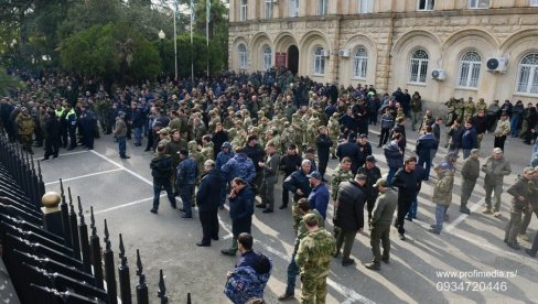 PUCNJAVA U PARLAMENTU ABHAZIJE: Ubijen poslanik, drugi ranjen PUCNJAVA U PARLAMENTU ABHAZIJE: Ubijen poslanik, drugi ranjen
