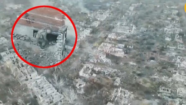 (МАПА) РУСИ ИЗНЕНАДА И ЖЕСТОКО УДАРИЛИ НА КУПЈАНСК: Последњих месеци овај део фронта је у хаосу (МАПА) РУСИ ИЗНЕНАДА И ЖЕСТОКО УДАРИЛИ НА КУПЈАНСК: Последњих месеци овај део фронта је у хаосу