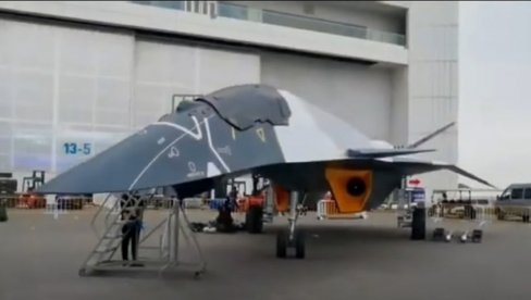 PEKING BACIO RUKAVICU VAŠINGTONU: Stigao Beli car, kineski odgovor na američki projekat NGAD lovca 6. generacije (VIDEO) PEKING BACIO RUKAVICU VAŠINGTONU: Stigao Beli car, kineski odgovor na američki projekat NGAD lovca 6. generacije (VIDEO)