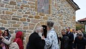 SVETI VRAČI GREJU DUŠE I SRBIMA I ALBANCIMA: U manastiru Zočište na KiM i ove godine obeležena hramovna slava SVETI VRAČI GREJU DUŠE I SRBIMA I ALBANCIMA: U manastiru Zočište na KiM i ove godine obeležena hramovna slava