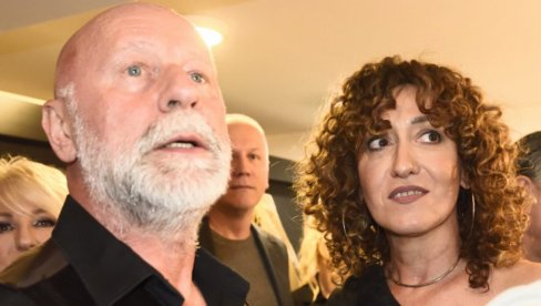 Jelena Zana mi je baka, ološ je i zla žena Jelena Zana mi je baka, ološ je i zla žena