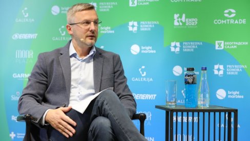 SPEKTAKL U PRESTONICI SRBIJE: Rekordnih pet hiljada trkača na Beogradskom polumaratonu SPEKTAKL U PRESTONICI SRBIJE: Rekordnih pet hiljada trkača na Beogradskom polumaratonu