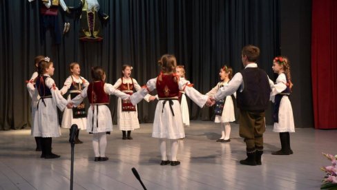 POSLE RAVNOG BANATA SLEDI KOSTARIKA: U Zrenjaninu održan tradicionalni međunarodni festival dečijeg folklora POSLE RAVNOG BANATA SLEDI KOSTARIKA: U Zrenjaninu održan tradicionalni međunarodni festival dečijeg folklora