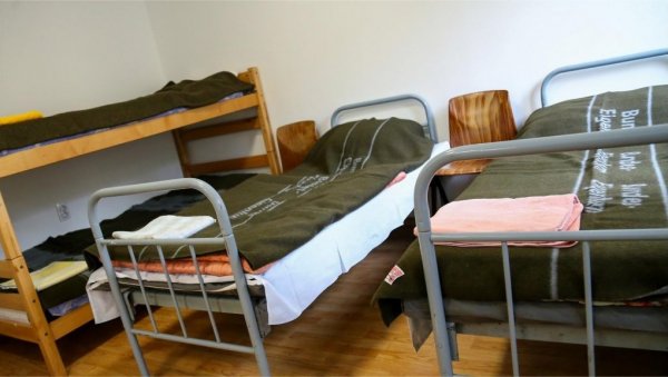 СМЕШТАЈ ЗА 12 НЕВОЉНИКА : У Суботици отворено Прихватилиште за бескућнике СМЕШТАЈ ЗА 12 НЕВОЉНИКА : У Суботици отворено Прихватилиште за бескућнике