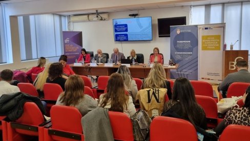 POVERENIK ZA INFORMACIJE OD JAVNOG ZNAČAJA I ZAŠTITU PODATAKA O LIČNOSTI : Otvara se regionalna kancelarija Poverenika u Kragujevcu POVERENIK ZA INFORMACIJE OD JAVNOG ZNAČAJA I ZAŠTITU PODATAKA O LIČNOSTI : Otvara se regionalna kancelarija Poverenika u Kragujevcu
